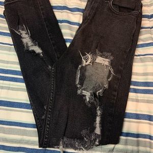 Black high waisted boyfriend jeans